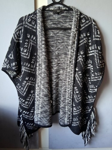 Next black white knit shawl - black/white,